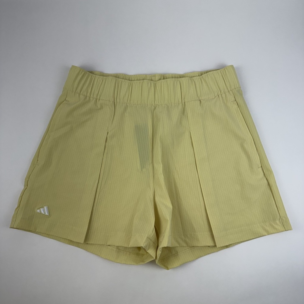 New Womens Adidas Originals Go-To Pleated Yellow Golf Shorts Size Medium NWT